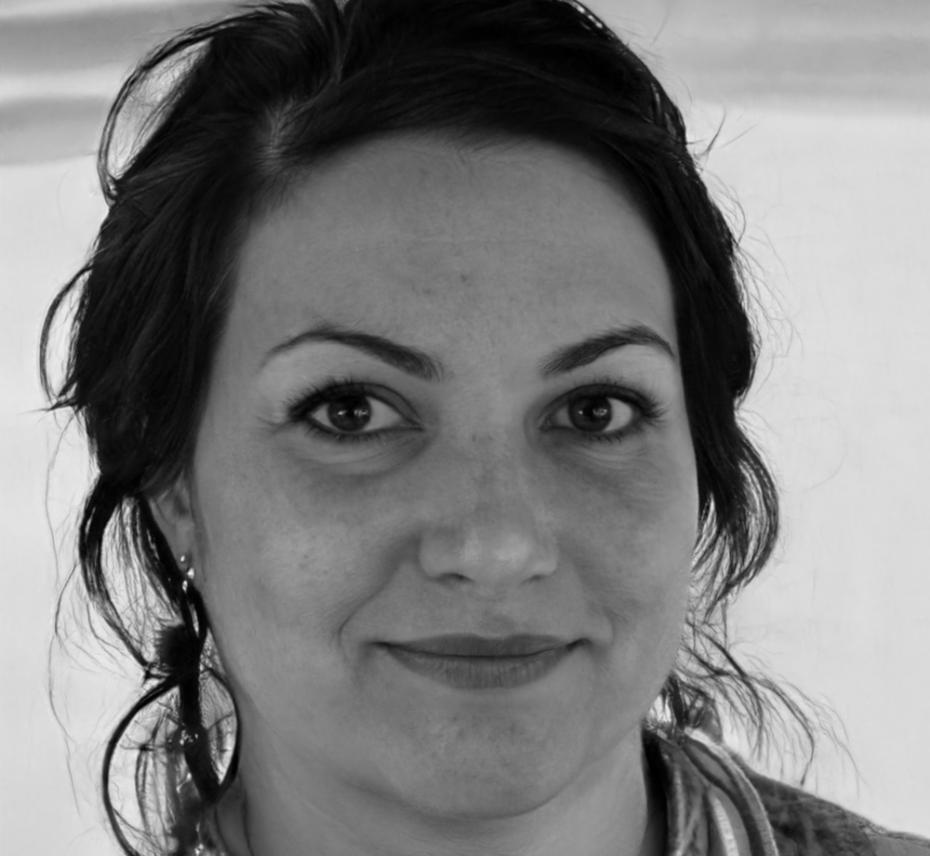 Dr. Elif Yılmaz - Kurucu ve Baş Danışman